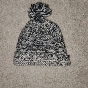 Pom winter hat